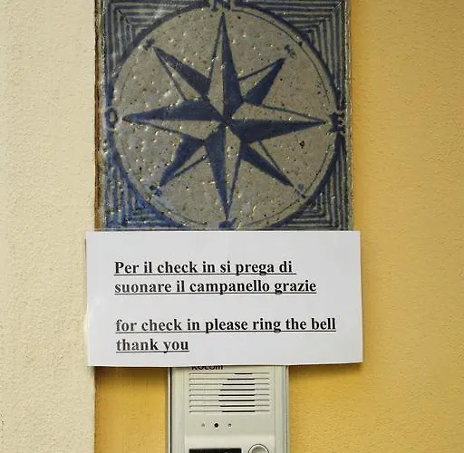 Konukevi La Rosa Dei Venti 4*